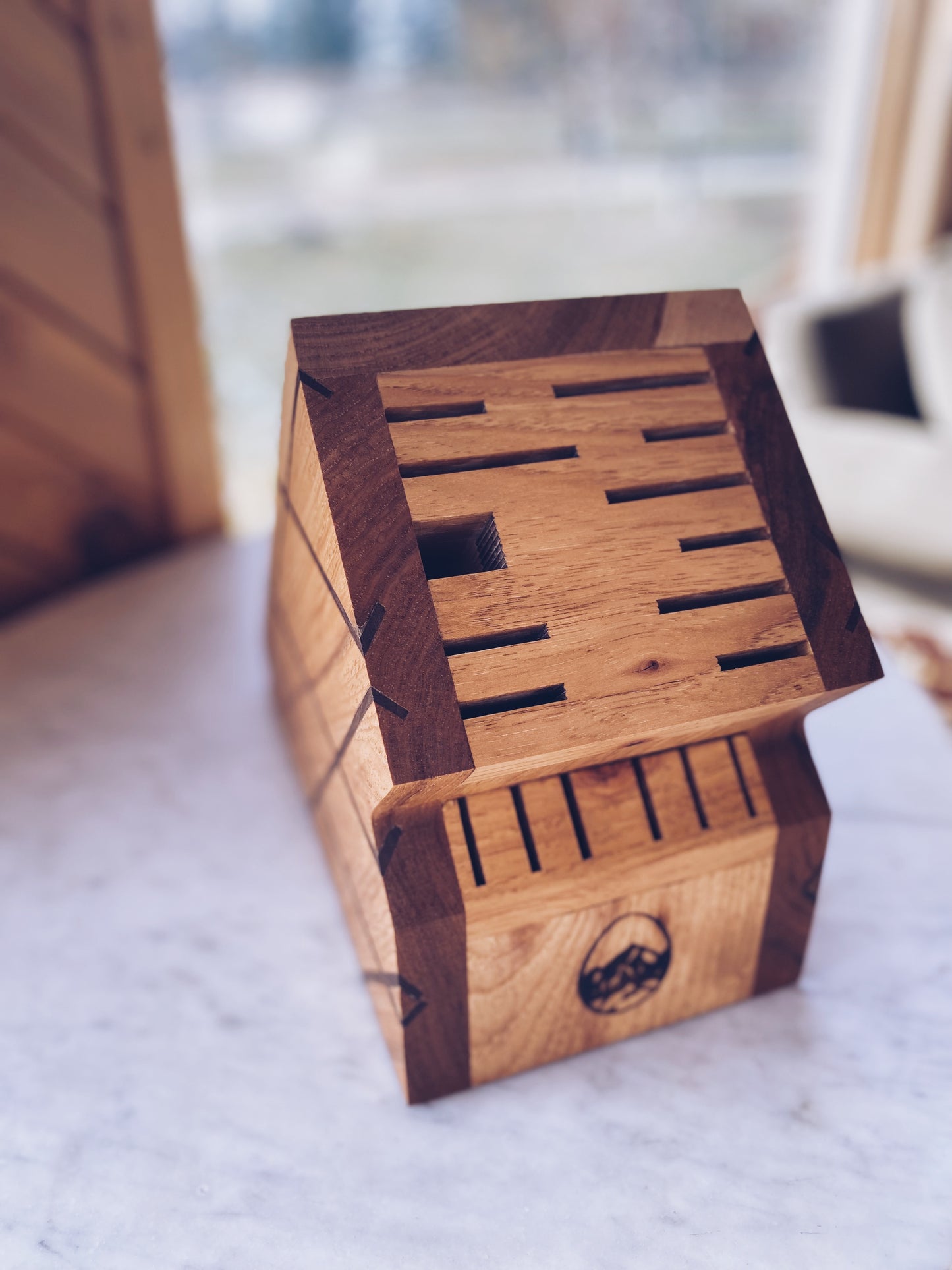 Knife Block in Hickory and Walnut Plaid