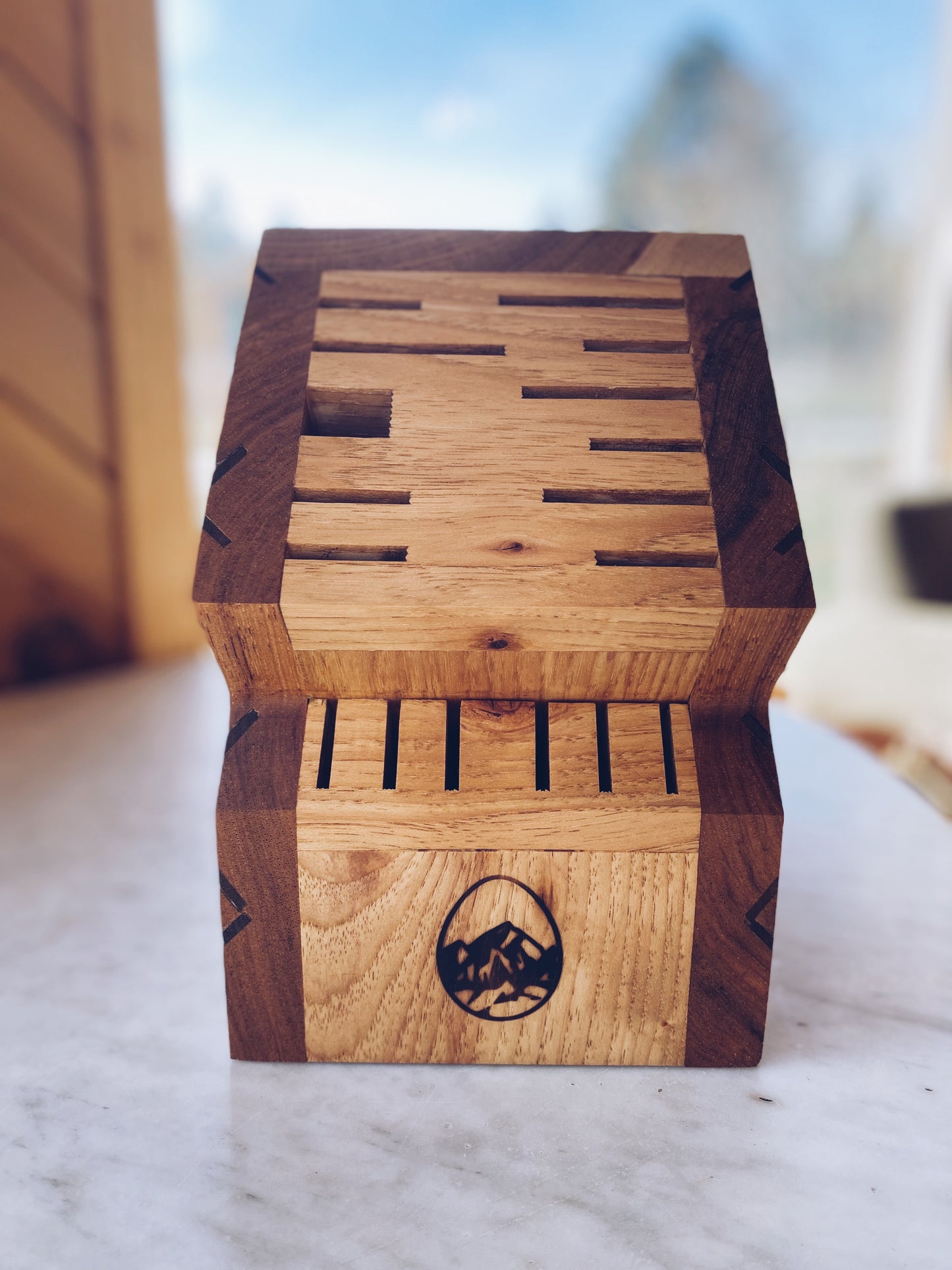 Knife Block in Hickory and Walnut Plaid